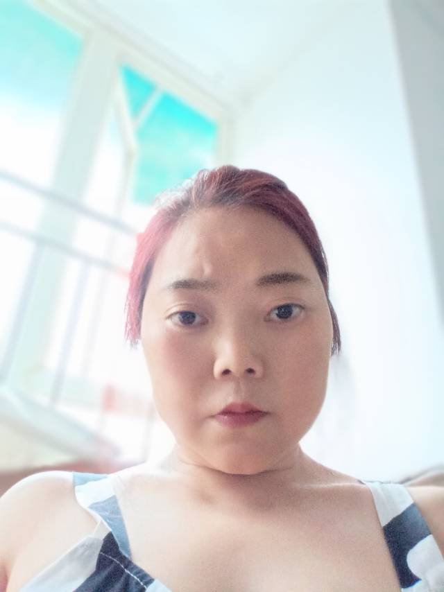 阿姨资料照片