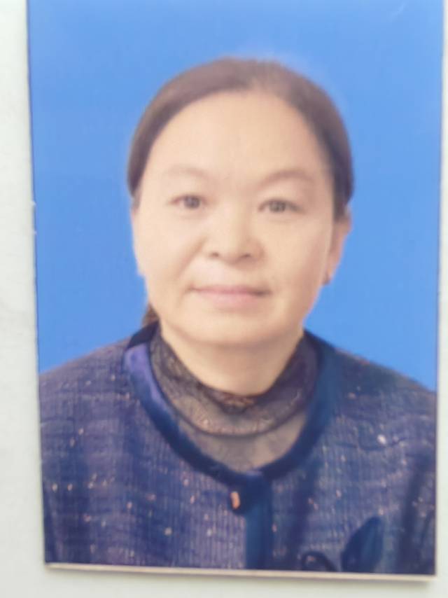 阿姨资料照片