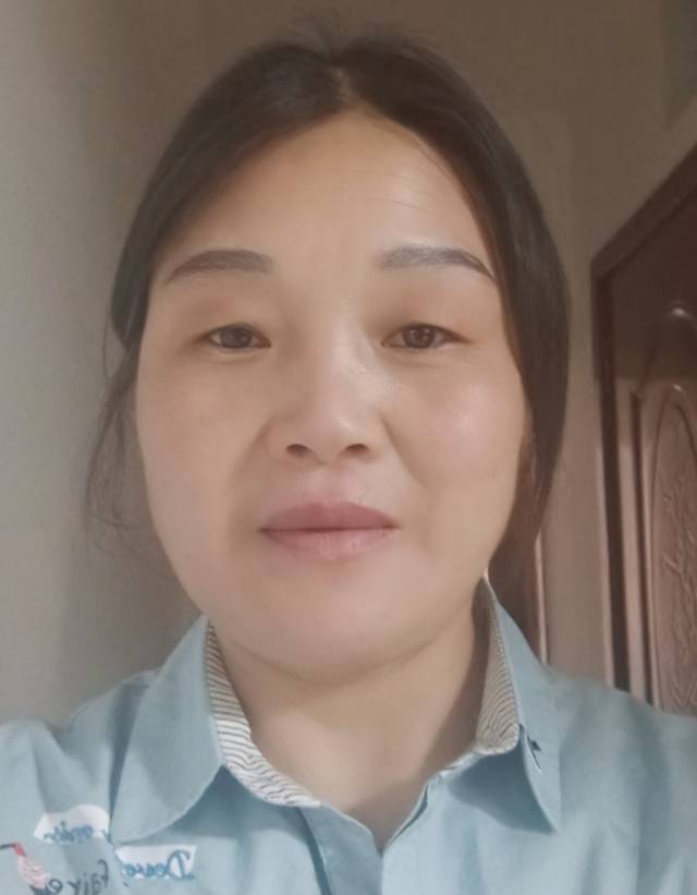 阿姨资料照片