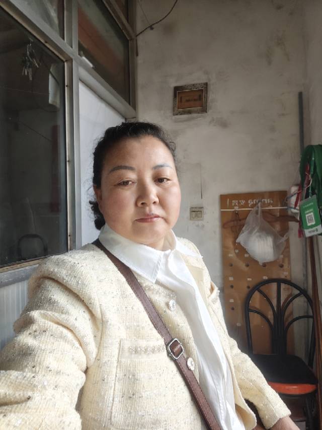 阿姨资料照片