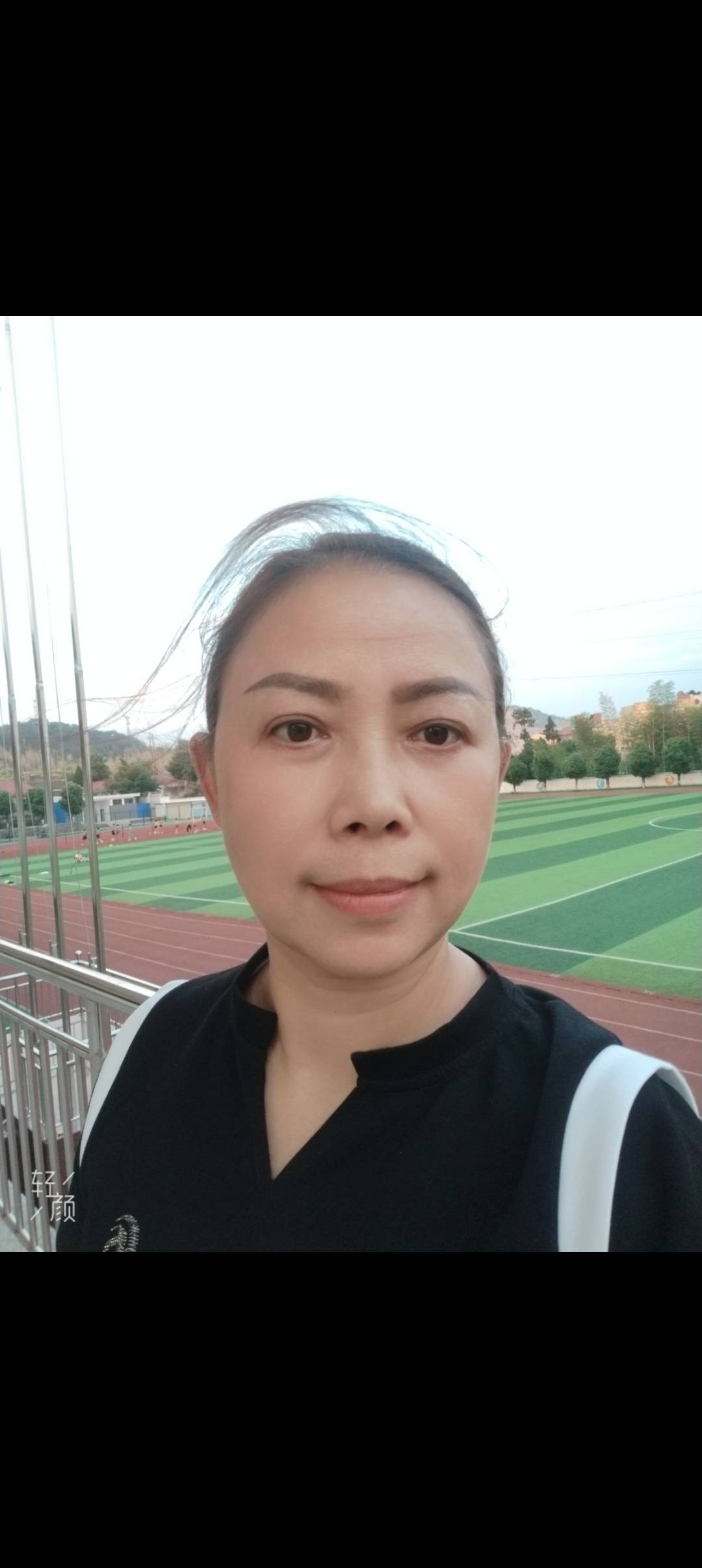 阿姨资料照片