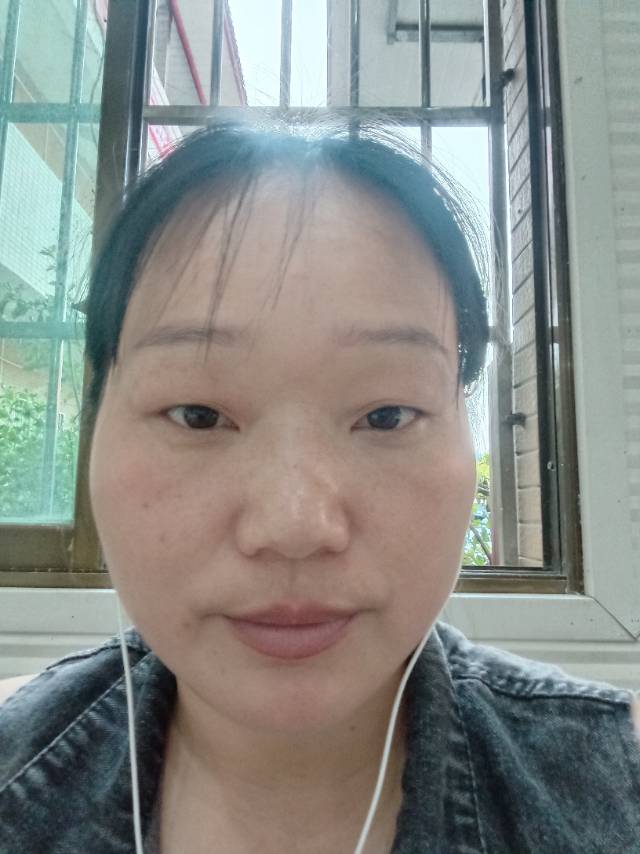 阿姨资料照片