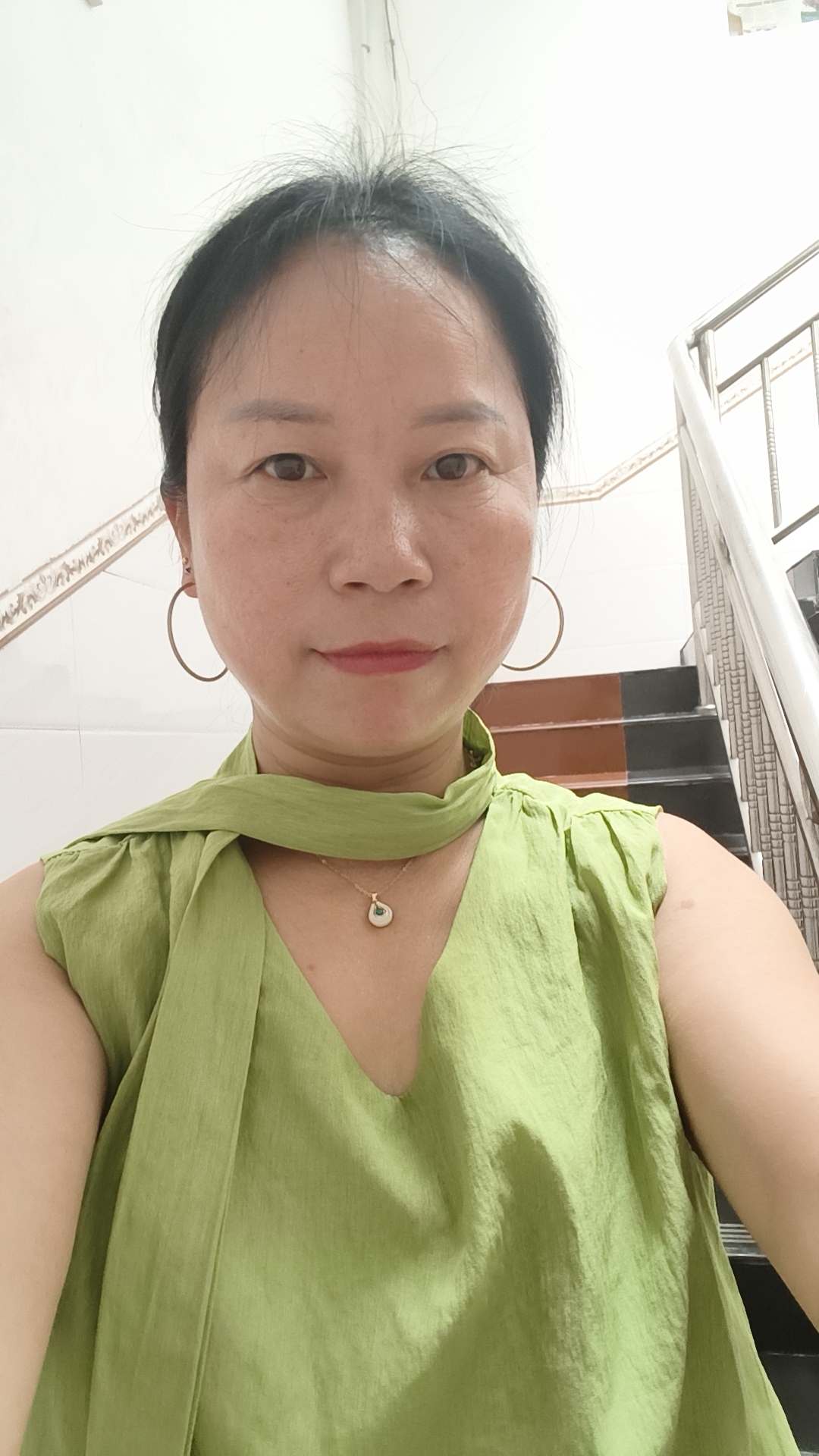 阿姨资料照片