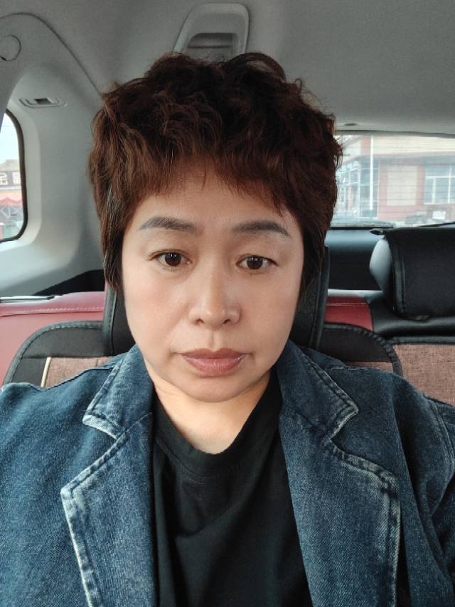 阿姨资料照片