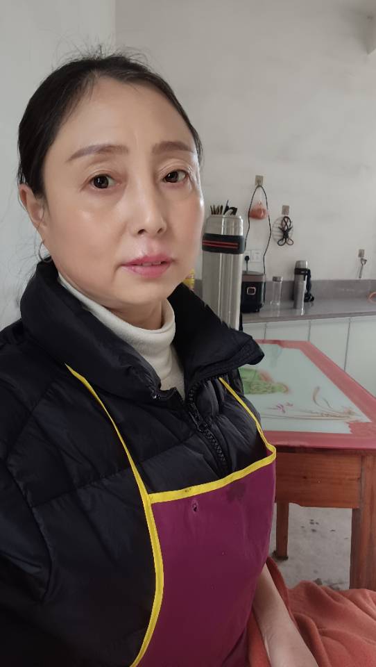 阿姨资料照片