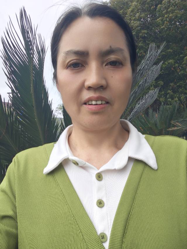 阿姨资料照片