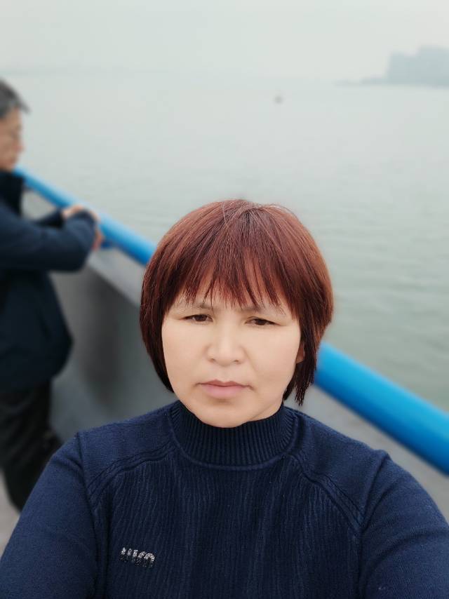 阿姨资料照片