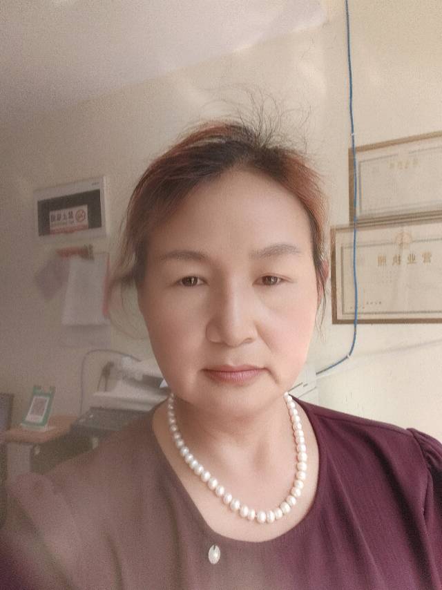 阿姨资料照片