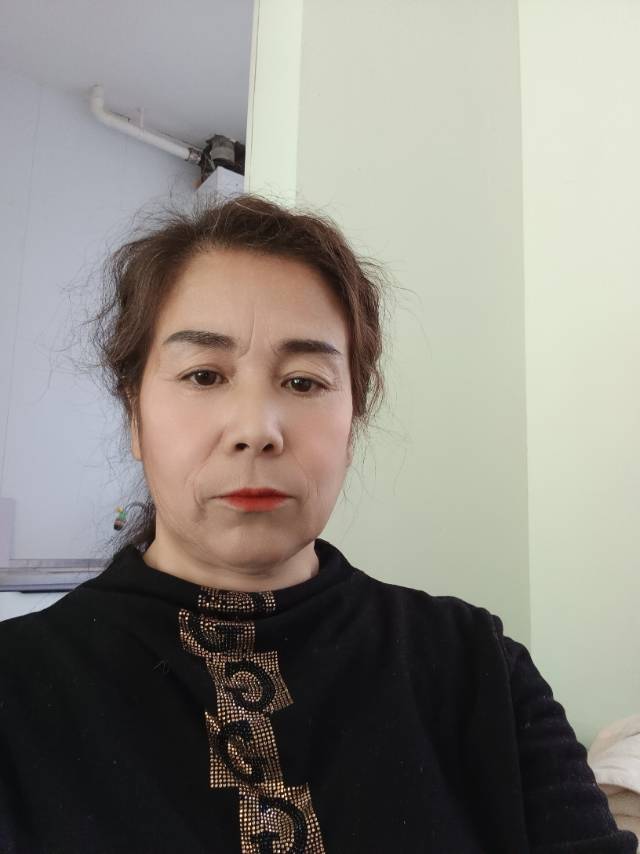阿姨资料照片