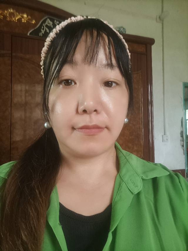 阿姨资料照片