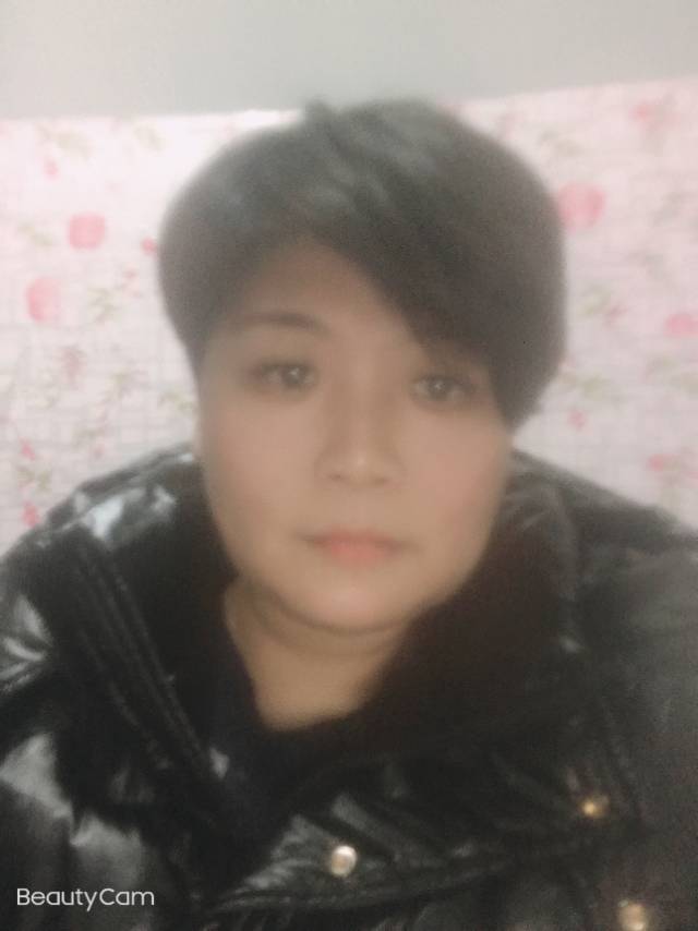 阿姨资料照片