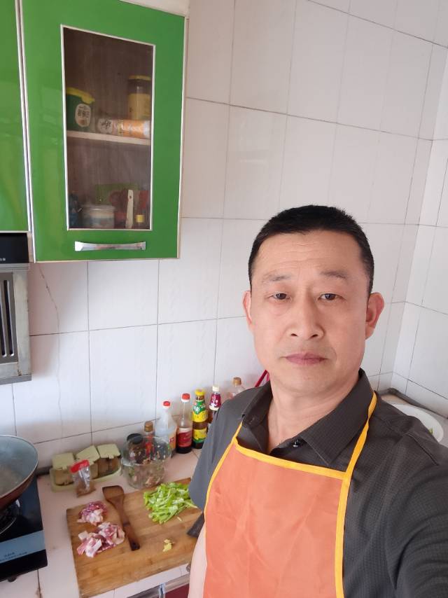 阿姨资料照片