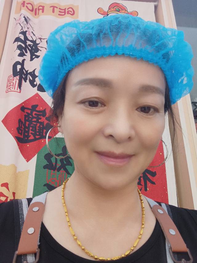 阿姨资料照片