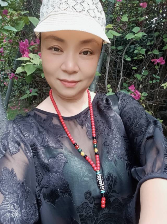 阿姨资料照片