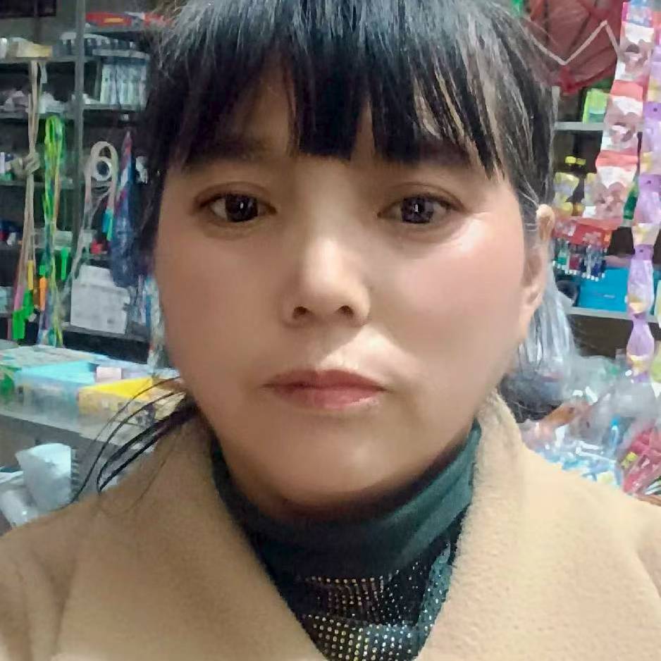阿姨资料照片