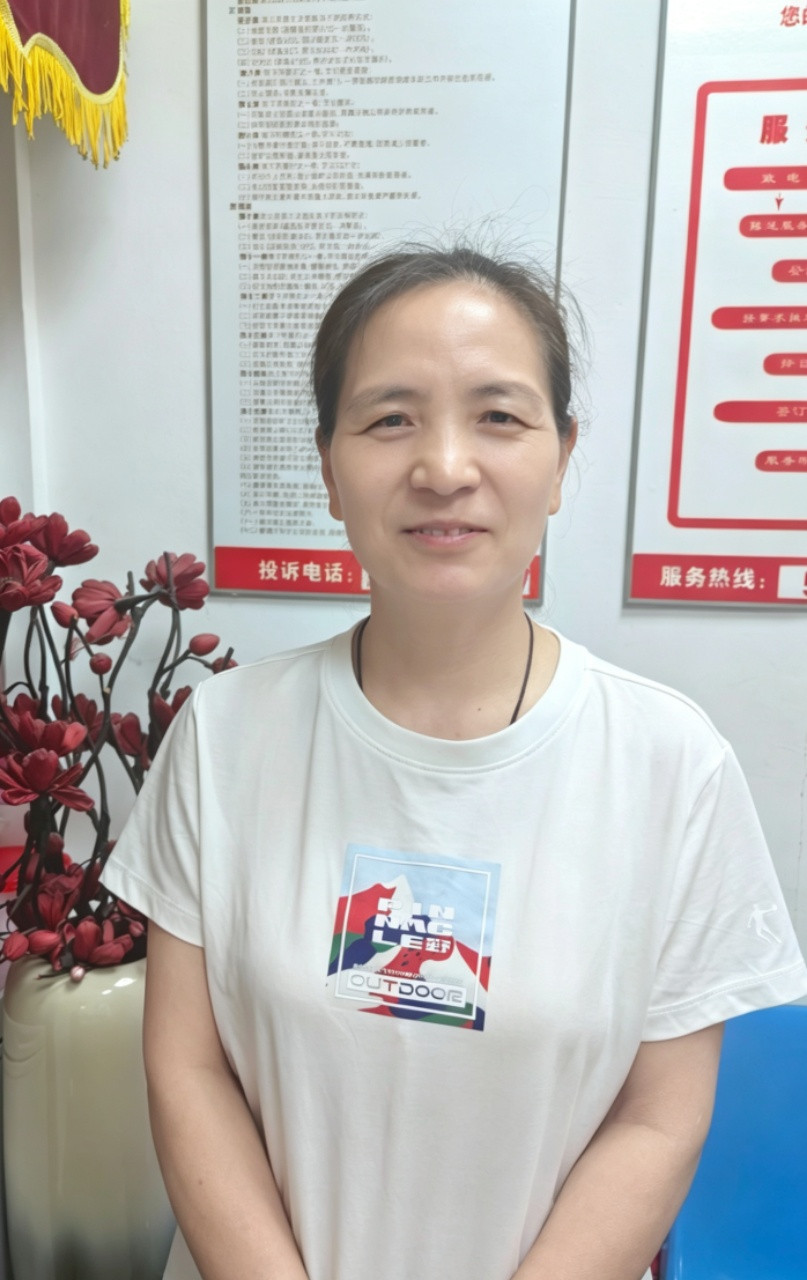 阿姨资料照片