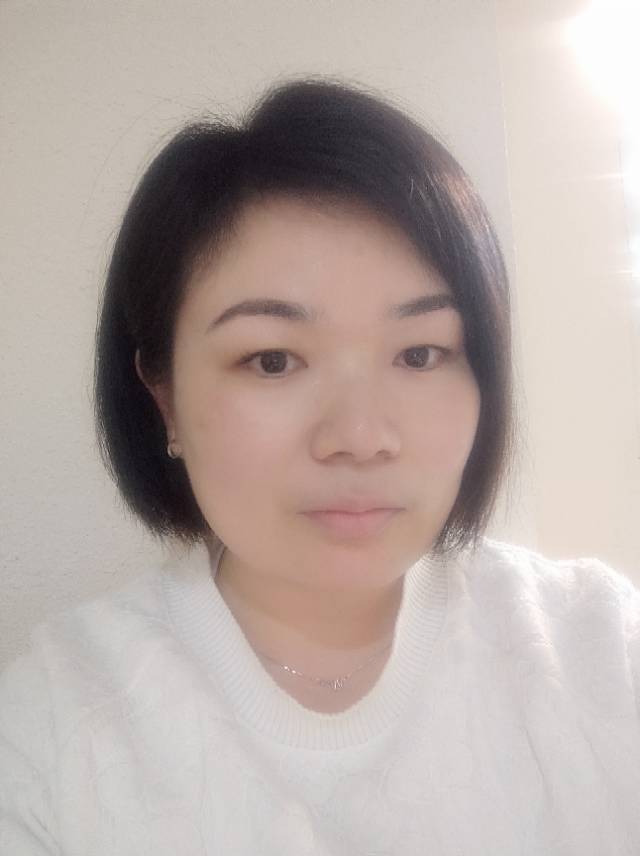 阿姨资料照片