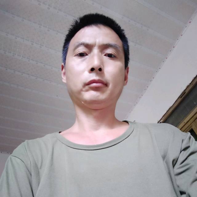 阿姨资料照片