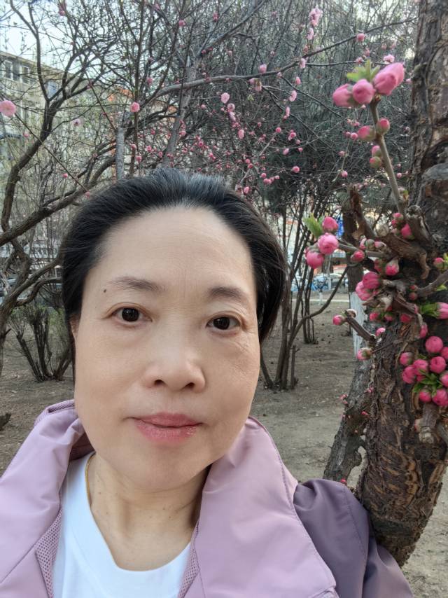 阿姨资料照片