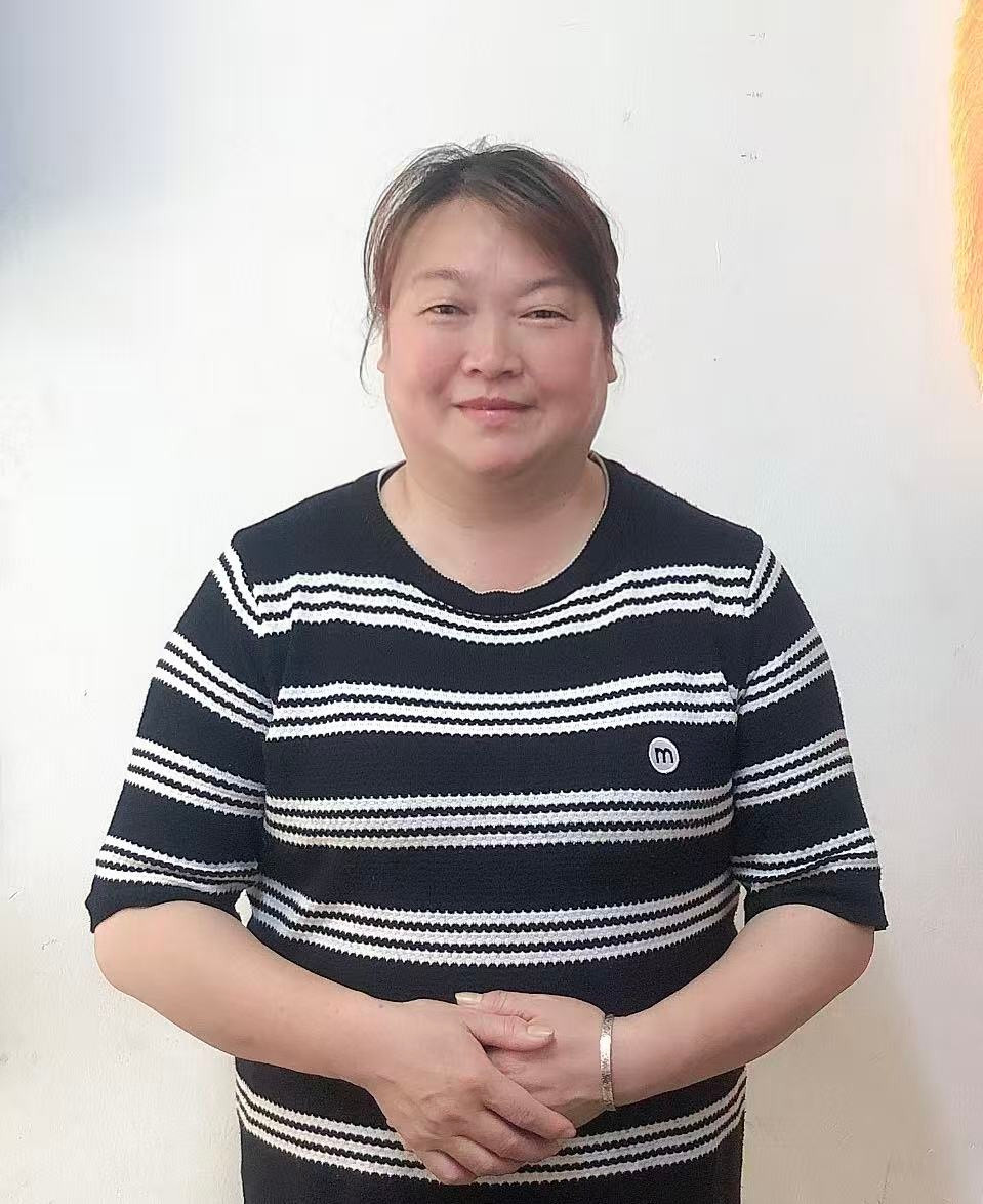 阿姨资料照片