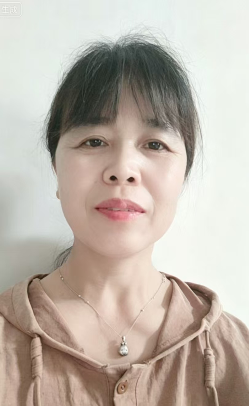 阿姨资料照片
