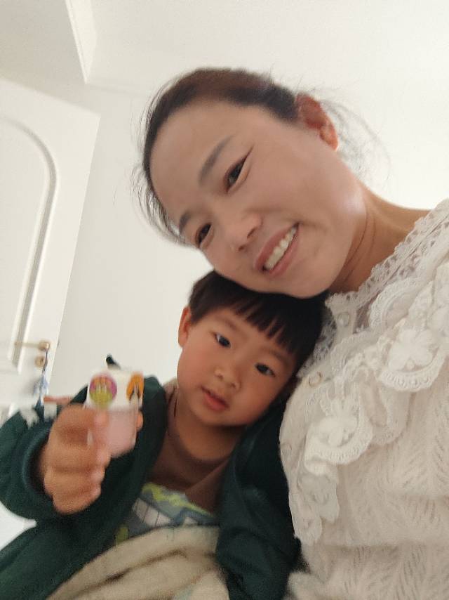 阿姨资料照片