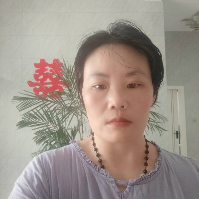 阿姨资料照片