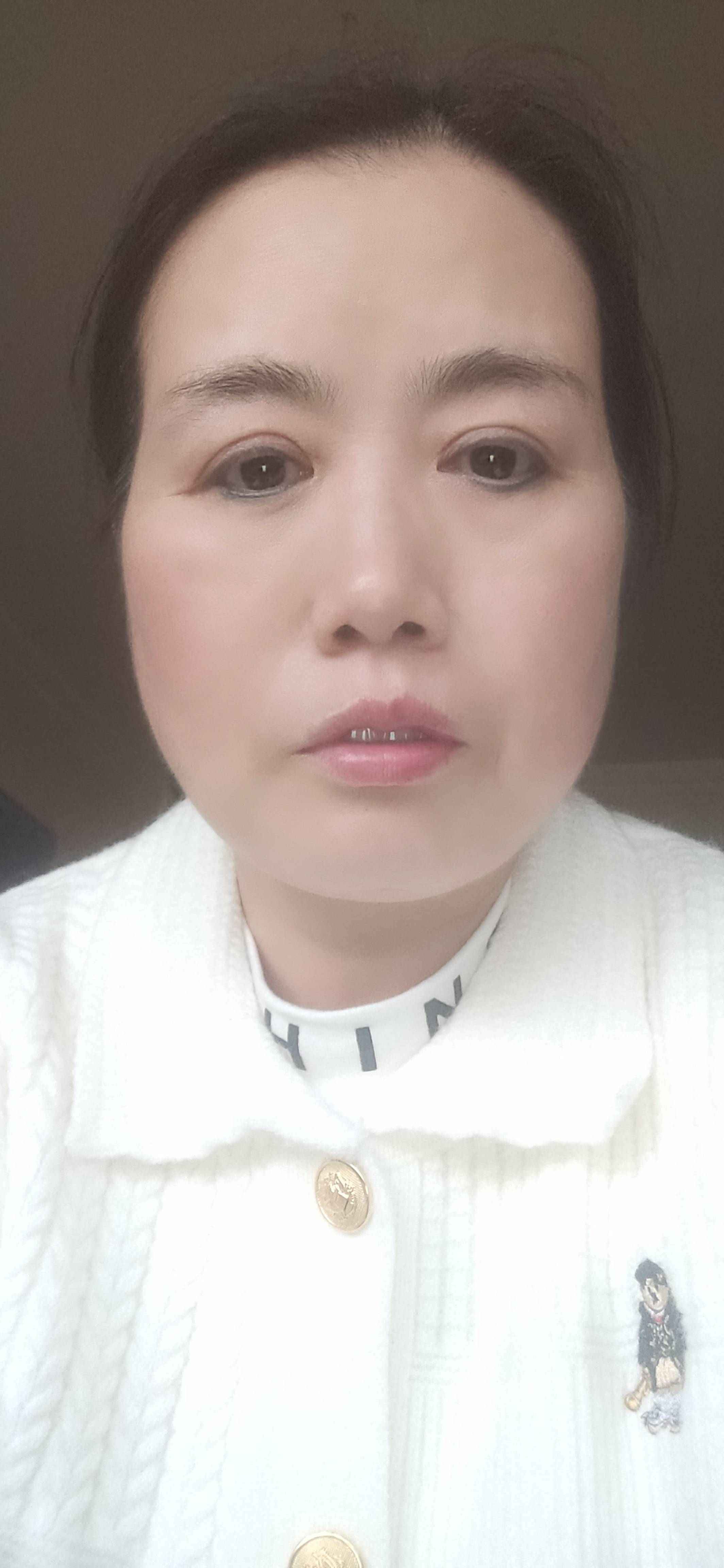 阿姨资料照片