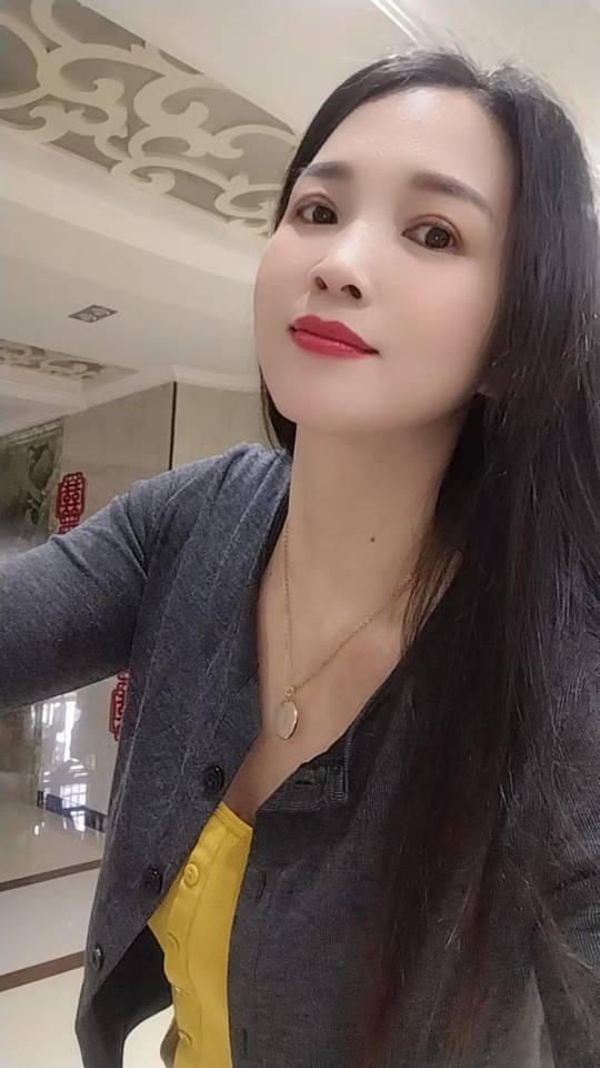 阿姨资料照片