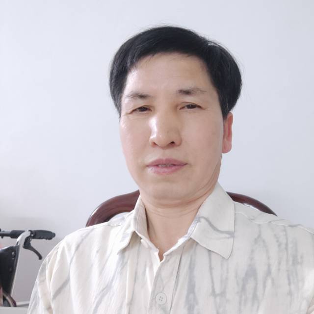 阿姨资料照片
