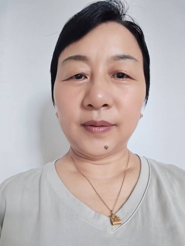 阿姨资料照片