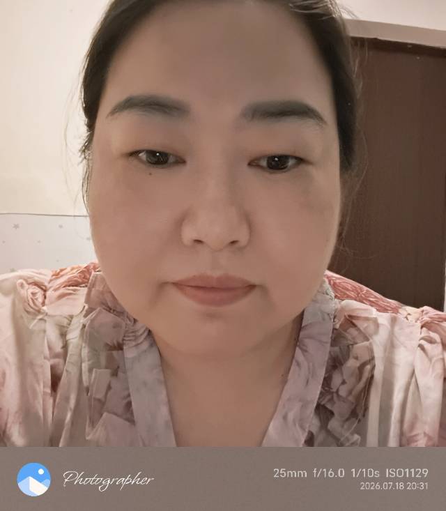 阿姨资料照片