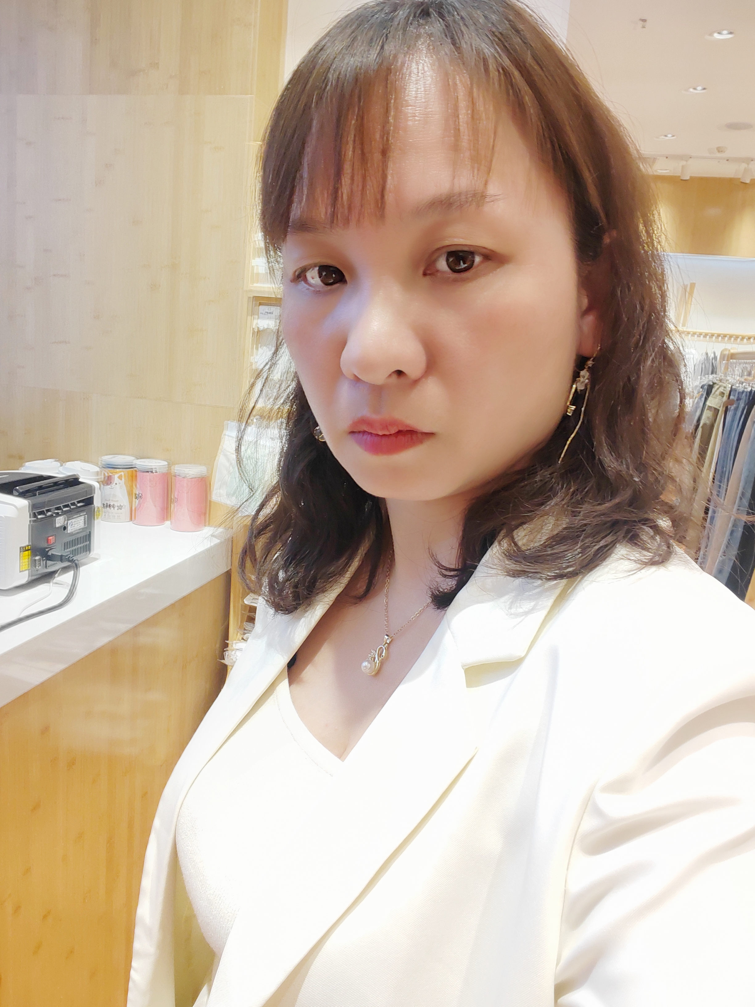 阿姨资料照片