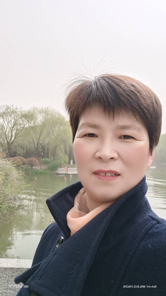 阿姨资料照片