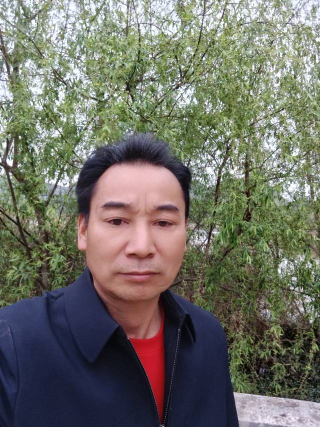 阿姨资料照片