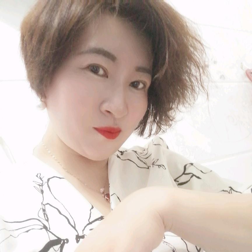 阿姨资料照片