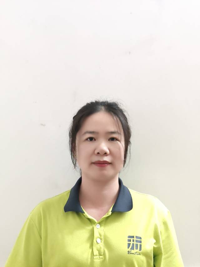 阿姨资料照片