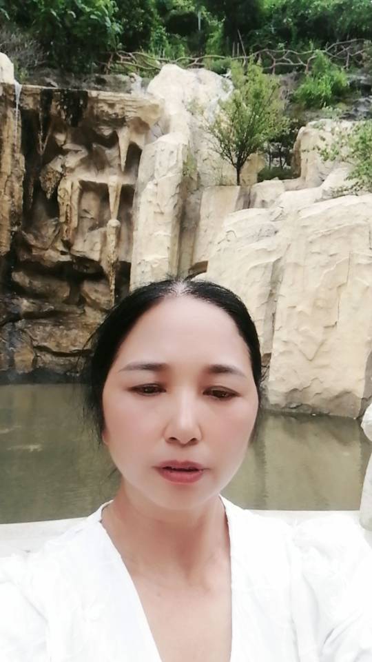 阿姨资料照片
