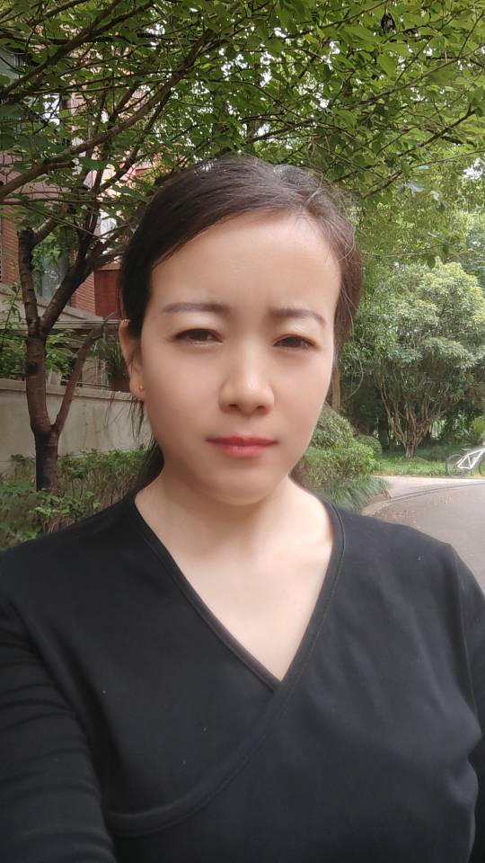 阿姨资料照片