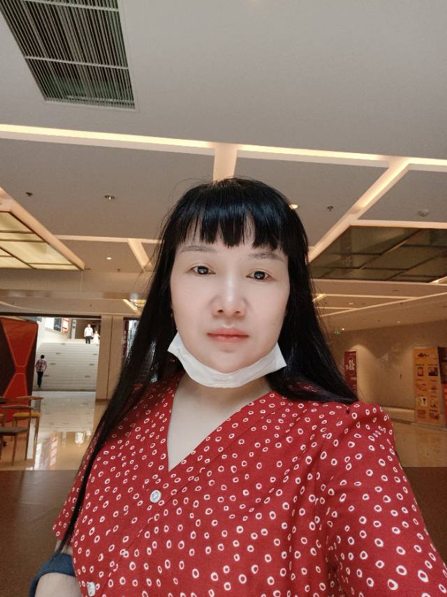 阿姨资料照片