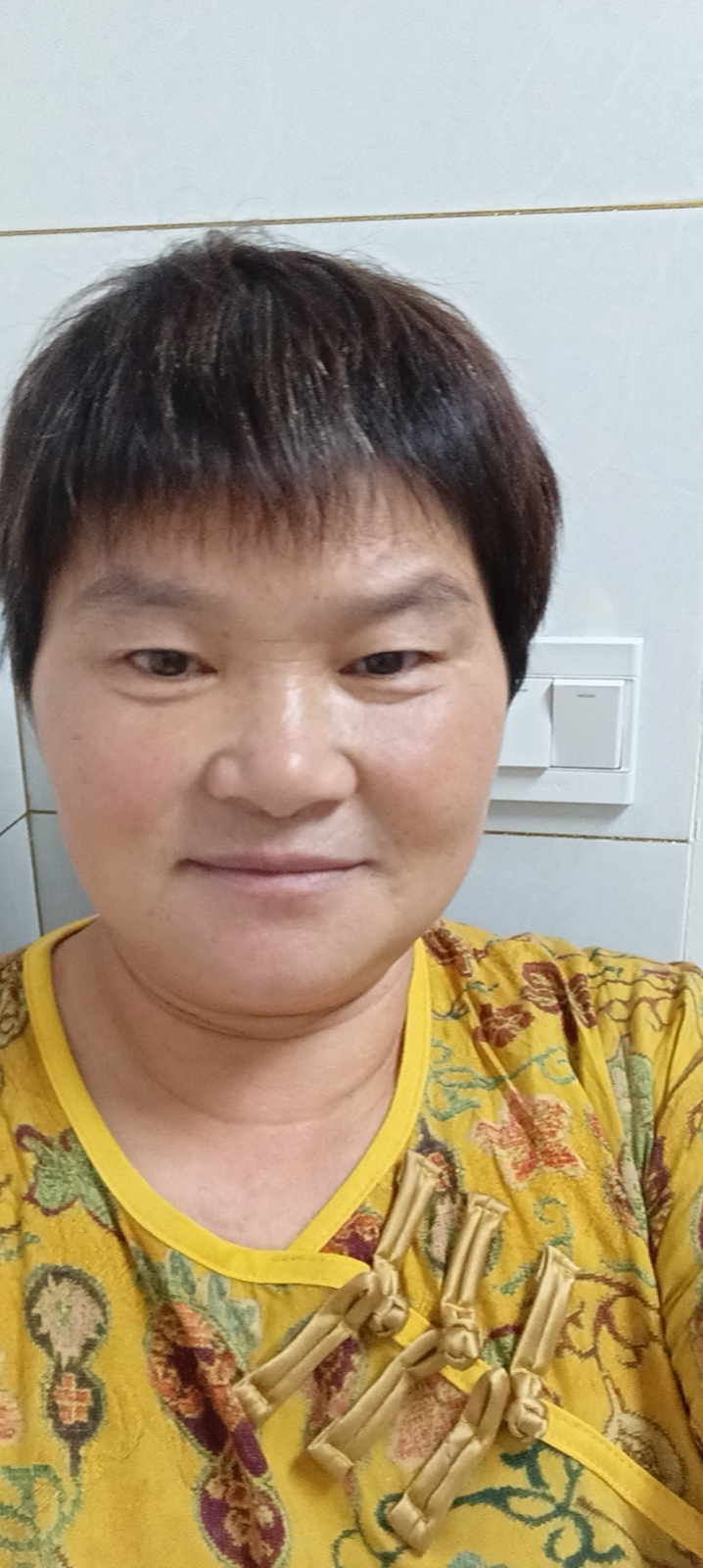 阿姨资料照片