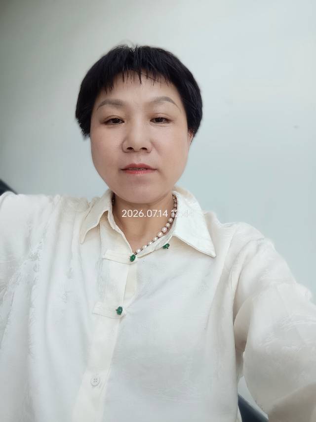 阿姨资料照片