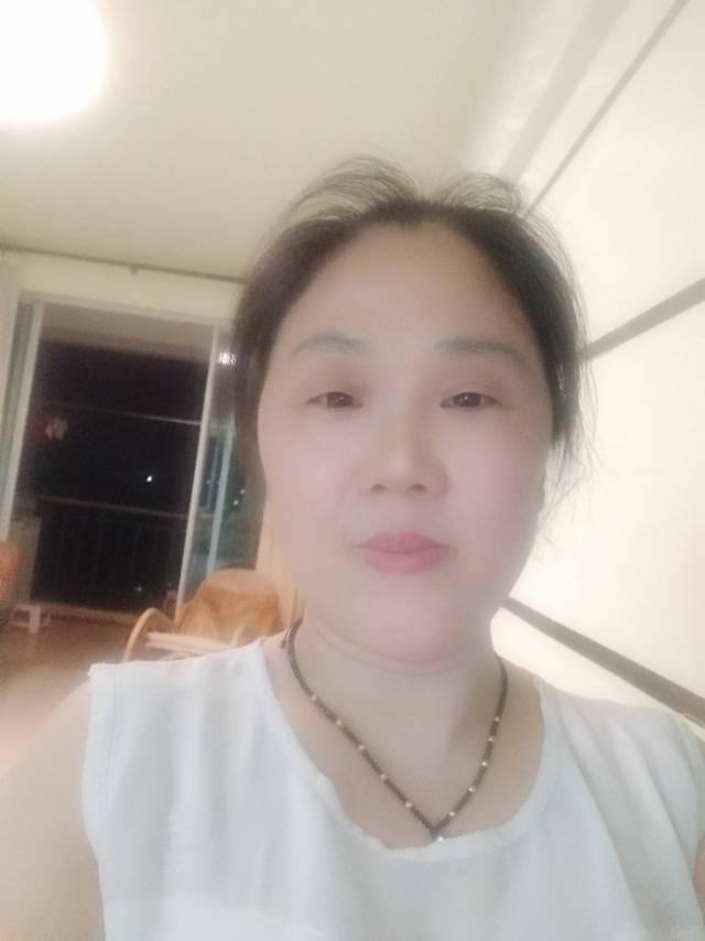 阿姨资料照片