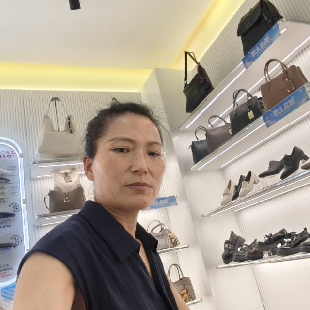 阿姨资料照片