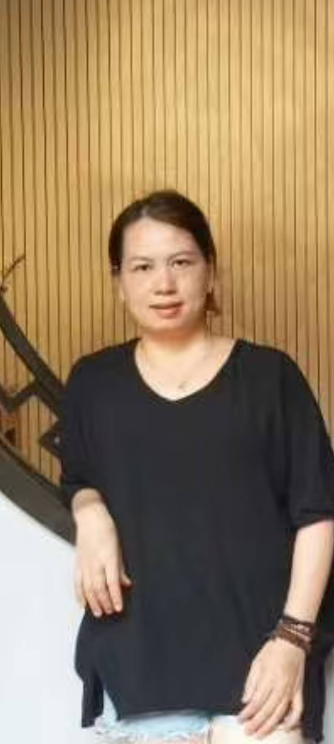 阿姨资料照片