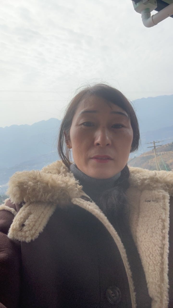 阿姨资料照片