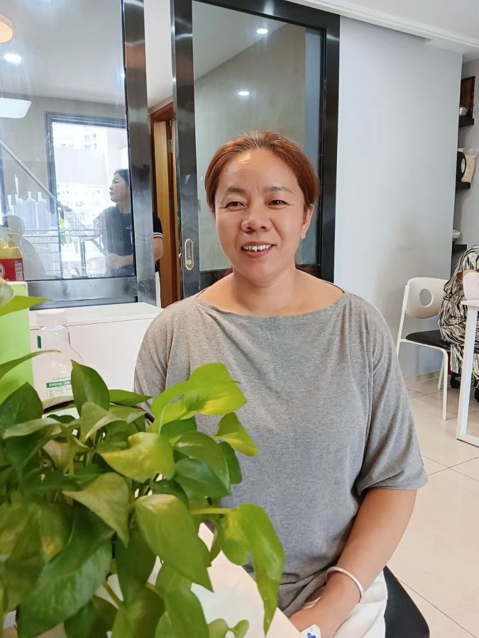 阿姨资料照片