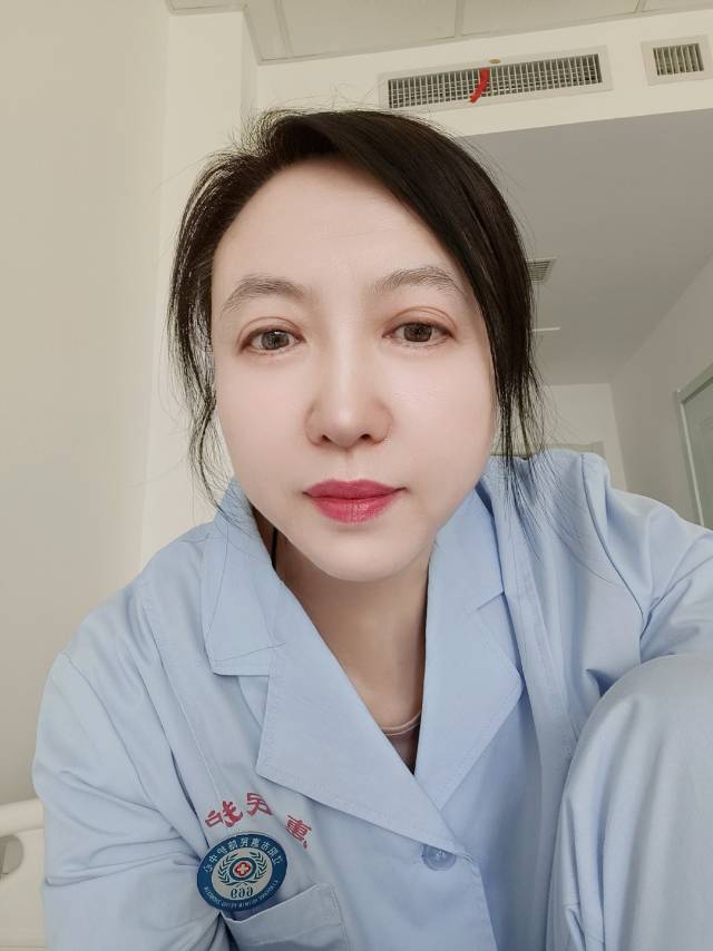 阿姨资料照片