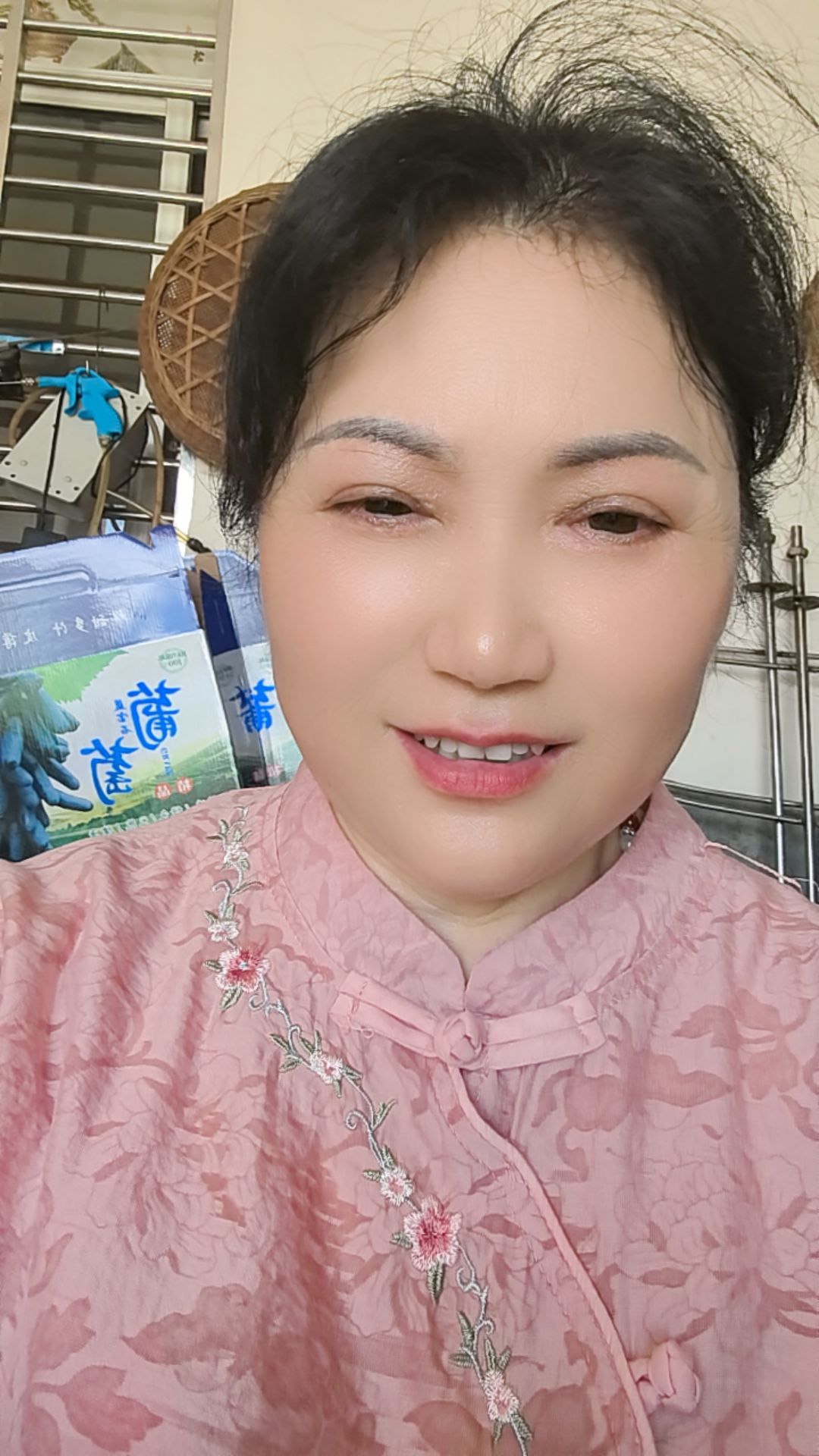 阿姨资料照片