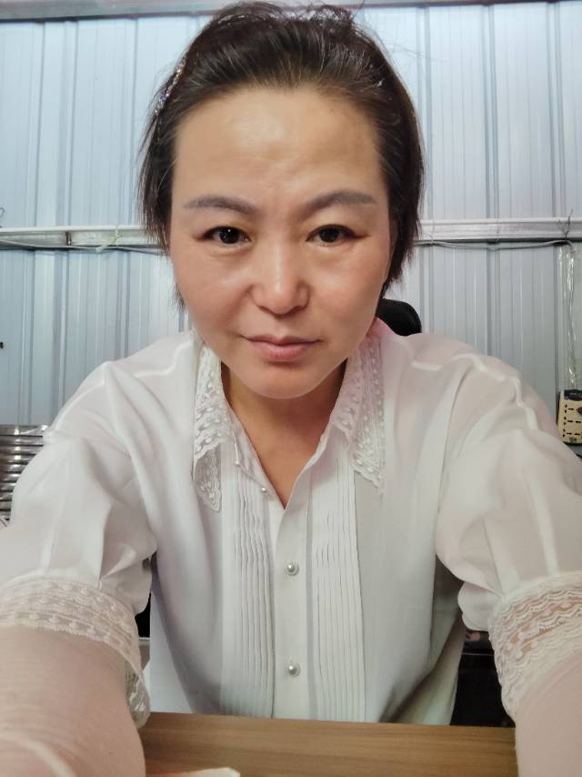阿姨资料照片